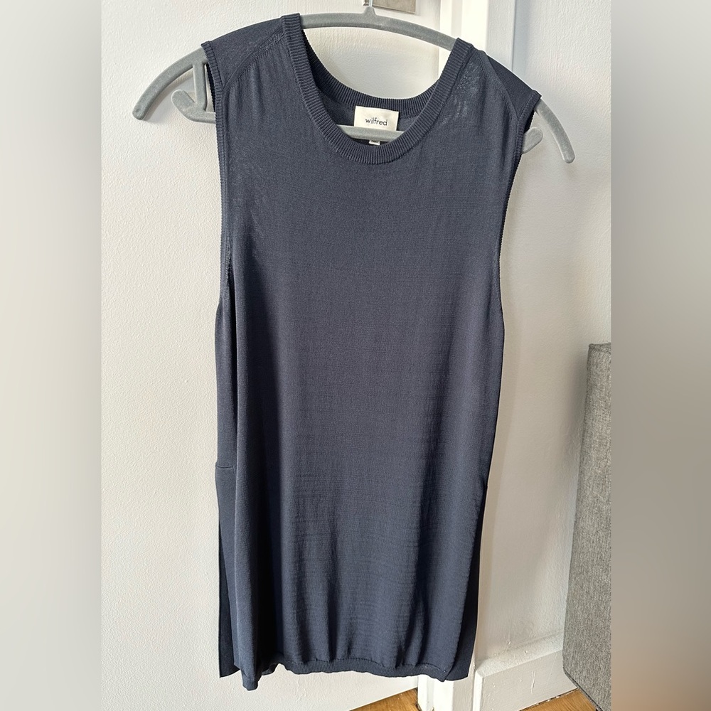 Wilfred Aritzia Sleeveless Top Navy Blue Size XS